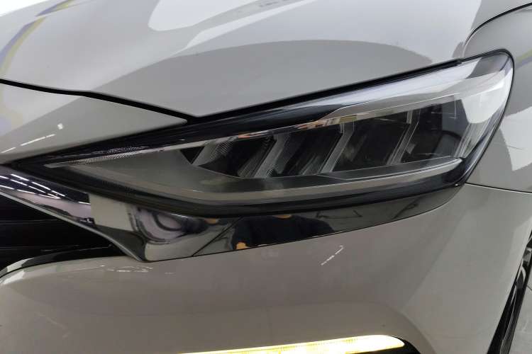 Used Hyundai Lafesta 2021 280TGDi GLX Elite Edition Left Front Headlight