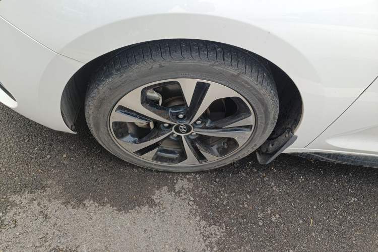 Used Hyundai Lafesta 2021 280TGDi DLX Luxury Edition Left Front Wheel Hub