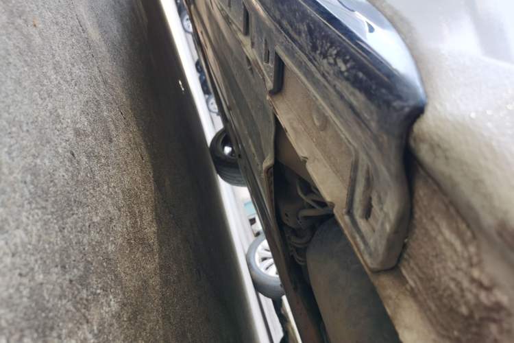 Used Hyundai Lafesta 2021 280TGDi DLX Luxury Edition Left Side Sill