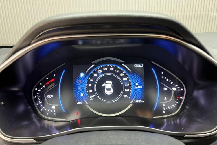 Used Hyundai Lafesta 2021 280TGDi GLX Elite Edition Odometer Close Up