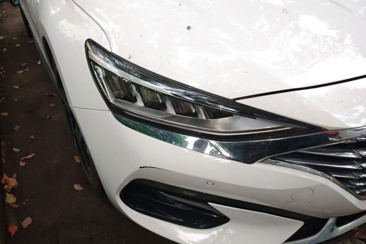 Used Hyundai Lafesta 2021 280TGDi DLX Luxury Edition Right Front Headlight