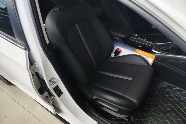 Used Hyundai Lafesta 2021 280TGDi GLX Elite Edition Right Front Seat