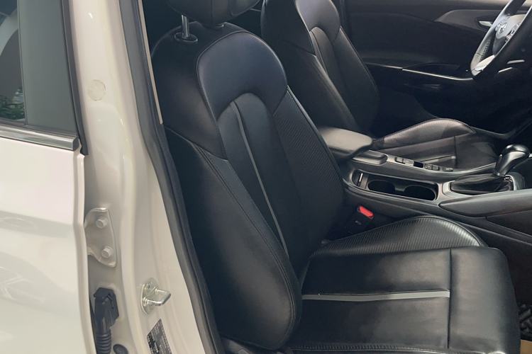 Used Hyundai Lafesta 2021 280TGDi DLX Luxury Edition Right Front Seat