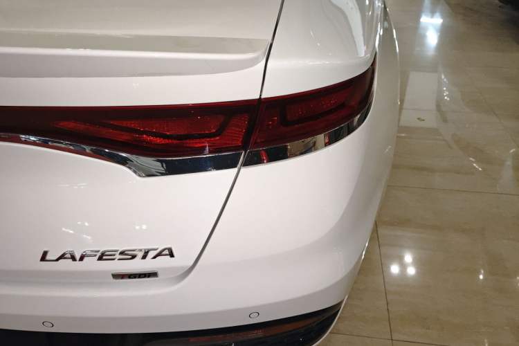 Used Hyundai Lafesta 2021 280TGDi GLX Elite Edition Right Rear Taillight