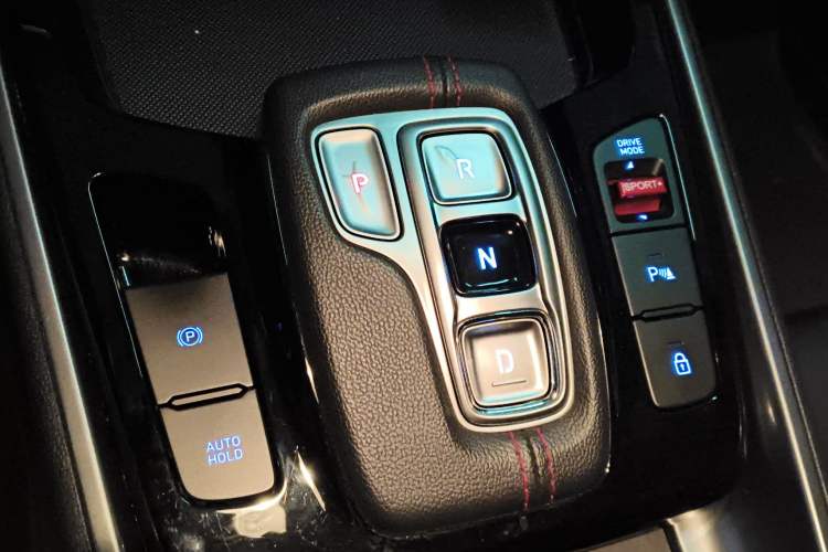 Used Hyundai Lafesta 2023 270T N Line DLX Luxury Edition Gear Lever