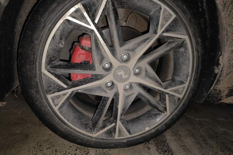 Used Hyundai Lafesta 2023 270T N Line DLX Luxury Edition Right Front Wheel Hub