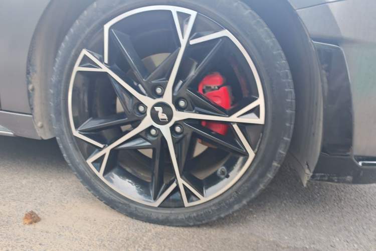 Used Hyundai Lafesta 2023 270T N Line DLX Luxury Edition Right Front Wheel Hub