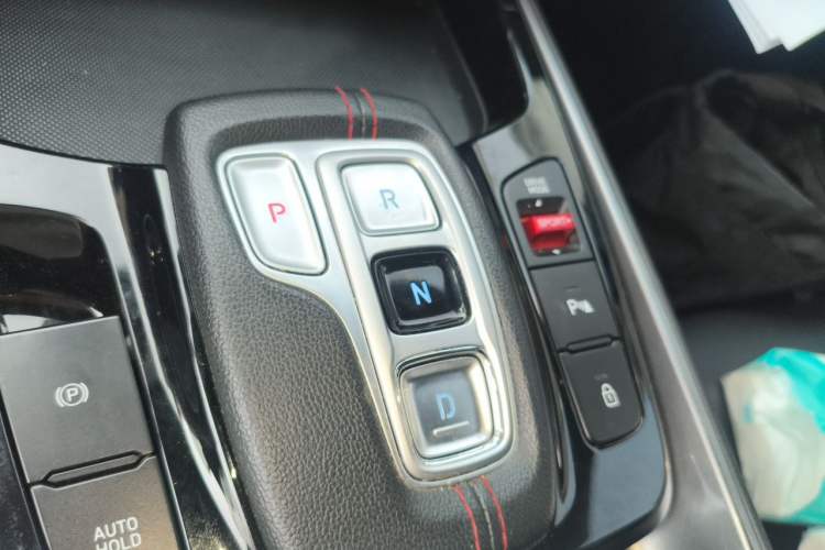 Used Hyundai Lafesta 2023 270T N Line DLX Luxury Edition Gear Lever