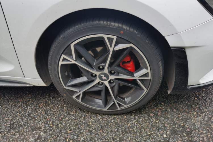 Used Hyundai Lafesta 2023 270T N Line DLX Luxury Edition Right Front Wheel Hub