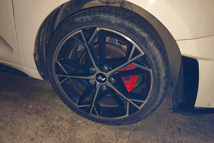 Used Hyundai Lafesta 2023 270T N Line DLX Luxury Edition Right Front Wheel Hub