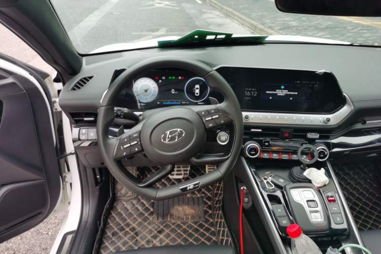 Used Hyundai Lafesta 2023 270T N Line DLX Luxury Edition Steering Wheel