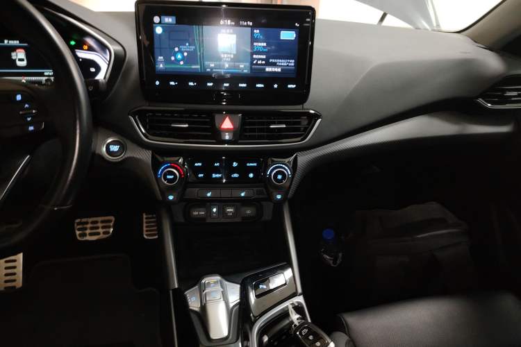 Used Hyundai Lafesta Electric 2020 GLX ZhiJie Edition Audio And AC Panel