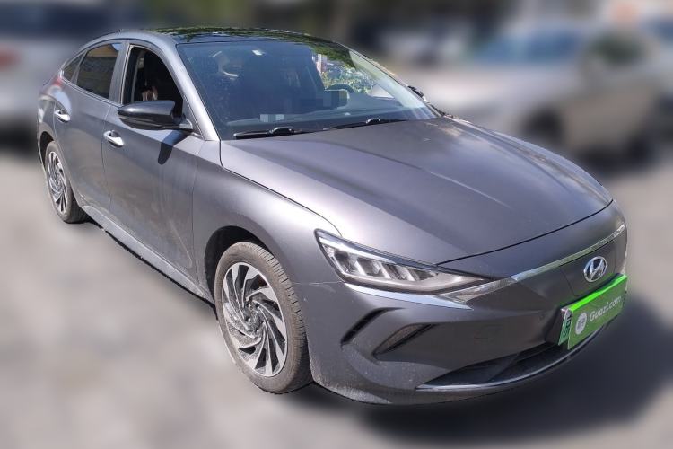 Used Hyundai Lafesta Electric 2020 GLX ZhiJie Edition Front Right 45 Deg