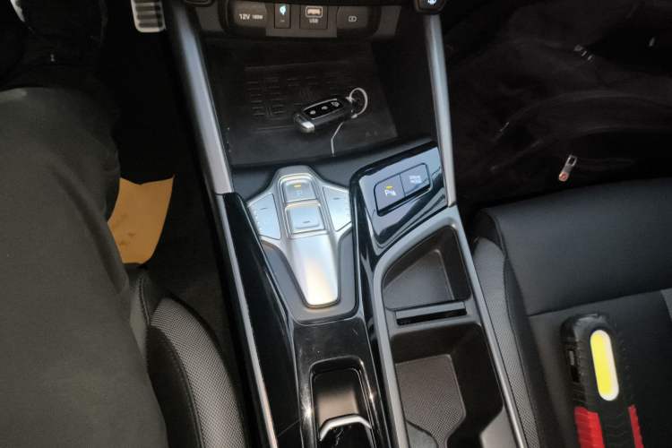 Used Hyundai Lafesta Electric 2020 GLX ZhiJie Edition Gear Lever