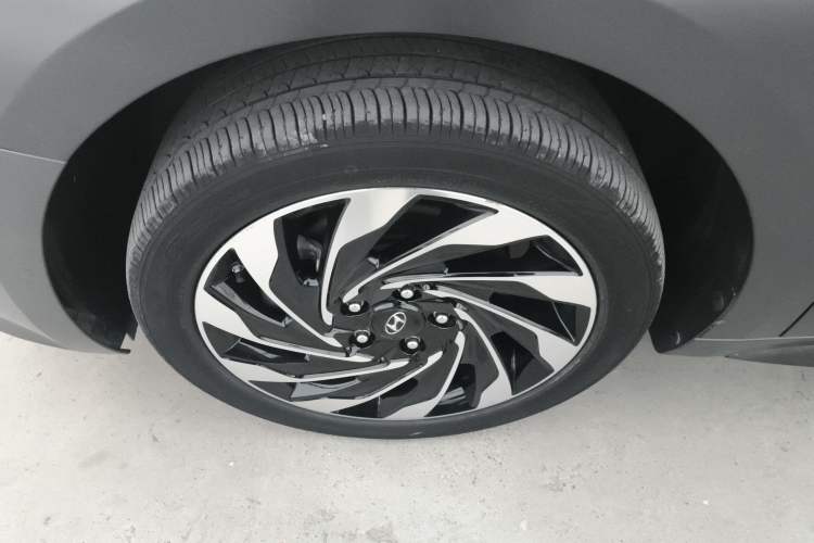Used Hyundai Lafesta Electric 2020 GLX ZhiJie Edition Left Front Wheel Hub