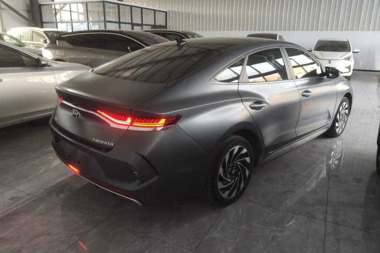 Used Hyundai Lafesta Electric 2020 DLX Enjoyment Edition Rear Right 45 Deg