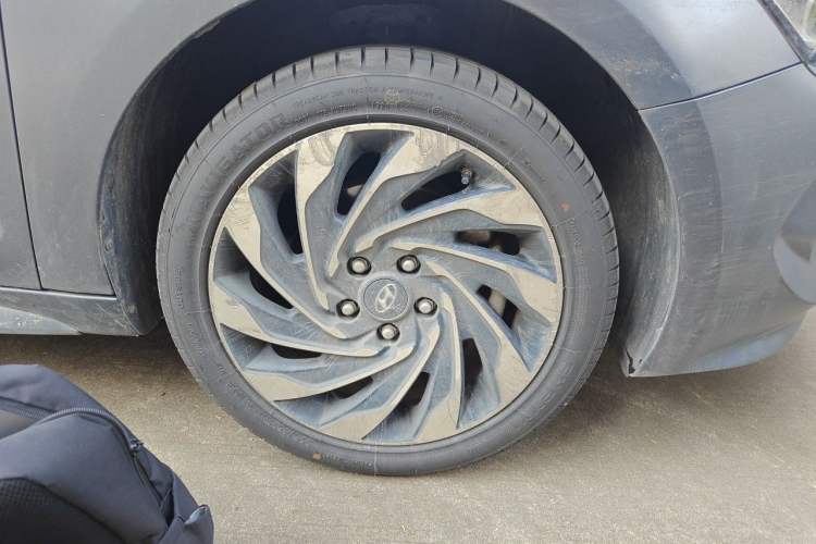 Used Hyundai Lafesta Electric 2020 GLX ZhiJie Edition Right Front Wheel Hub