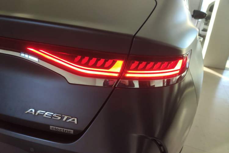Used Hyundai Lafesta Electric 2020 DLX Enjoyment Edition Right Rear Taillight