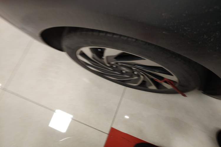 Used Hyundai Lafesta Electric 2020 GLX ZhiJie Edition Right Rear Wheel Hub