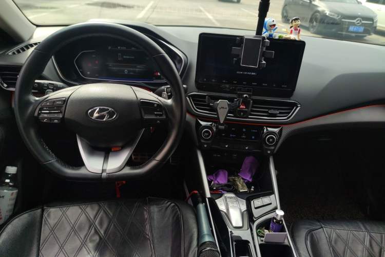 Used Hyundai Lafesta Electric 2020 GLX ZhiJie Edition Center Console