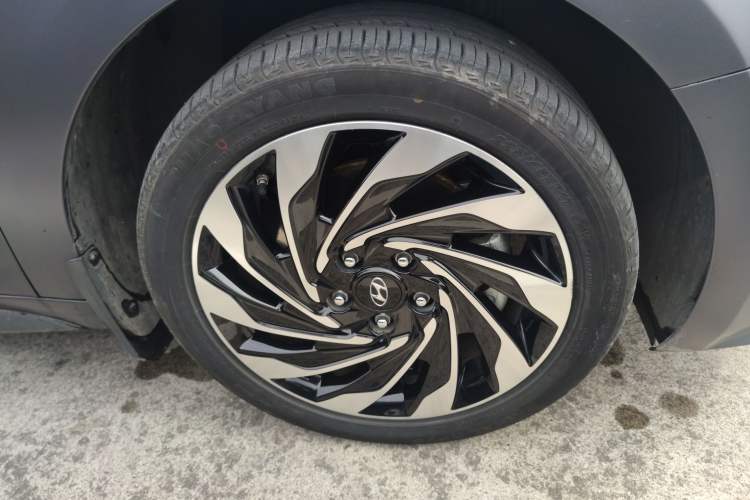 Used Hyundai Lafesta Electric 2020 GLX ZhiJie Edition Right Front Wheel Hub