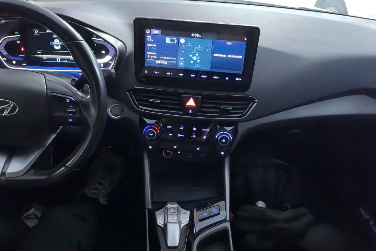 Used Hyundai Lafesta Electric 2020 GLX ZhiJie Edition Center Console