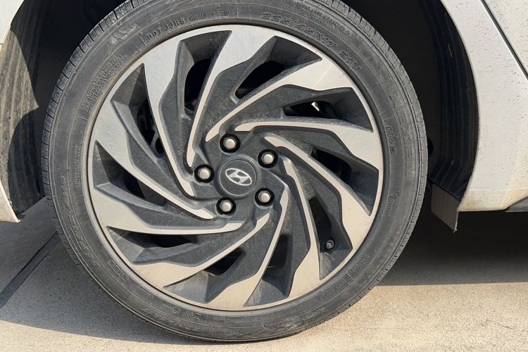 Used Hyundai Lafesta Electric 2020 GLX ZhiJie Edition Exterior 1