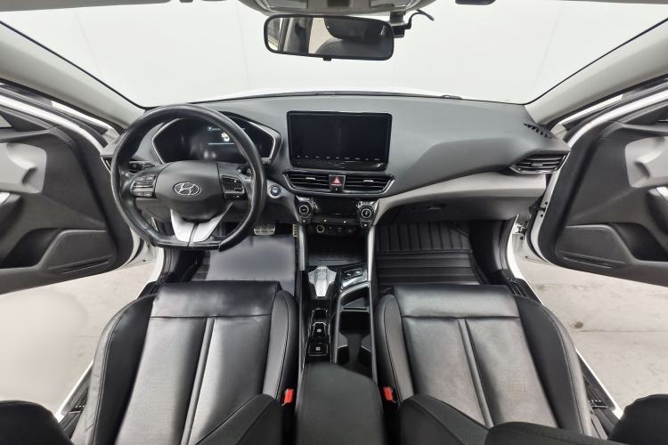 Used Hyundai Lafesta Electric 2020 GLX ZhiJie Edition Interior 6