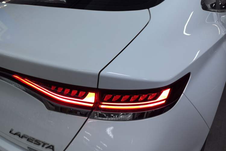 Used Hyundai Lafesta Electric 2020 GLX ZhiJie Edition Right Rear Taillight