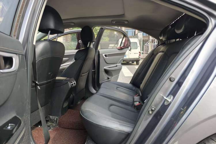Used Hyundai Mistra 2021 1.8L CVT GLX Elite Edition Interior 3