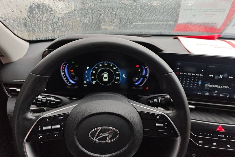 Used Hyundai Mistra 2021 1.8L CVT GLX Elite Edition Interior 5
