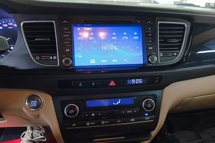 Used Hyundai Mistra 2014 1.8L Automatic Smart GLS Audio And AC Panel