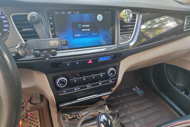 Used Hyundai Mistra 2014 1.8L Automatic Comfort Model GL Audio And AC Panel