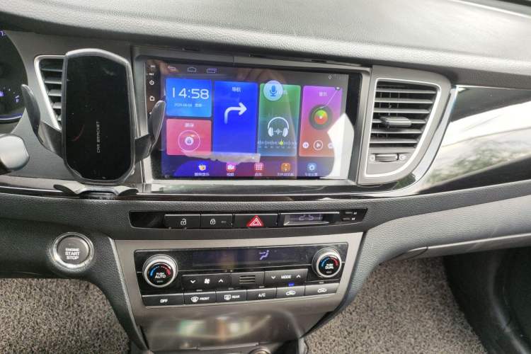 Used Hyundai Mistra 2014 1.8L Automatic Smart GLS Audio And AC Panel