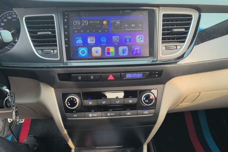 Used Hyundai Mistra 2014 1.8L Manual Comfort GL Model Audio And AC Panel