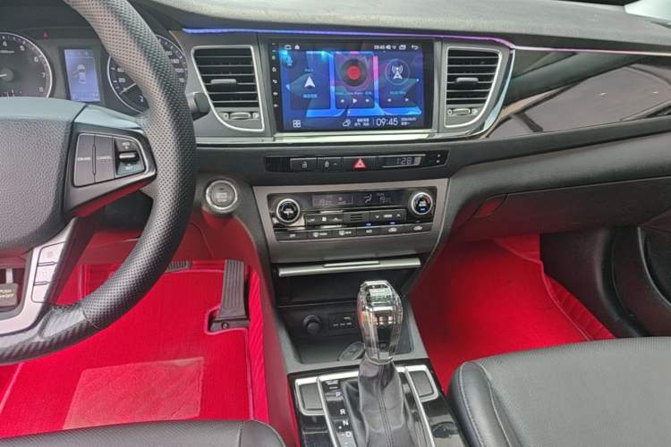 Used Hyundai Mistra 2014 1.8L Automatic Smart GLS Audio And AC Panel