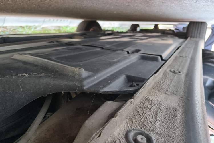 Used Hyundai Mistra 2014 1.8L Manual Comfort GL Model Chassis Rear Left