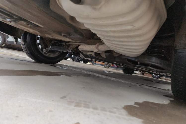 Used Hyundai Mistra 2014 1.8L Manual Comfort GL Model Chassis Rear Right