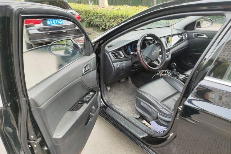 Used Hyundai Mistra 2014 1.8L Automatic Smart GLS Driver Seat