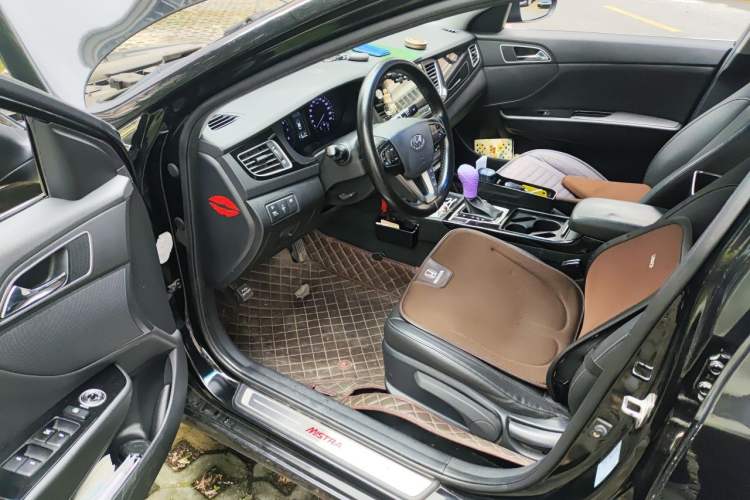 Used Hyundai Mistra 2014 1.8L Automatic Smart GLS Driver Seat