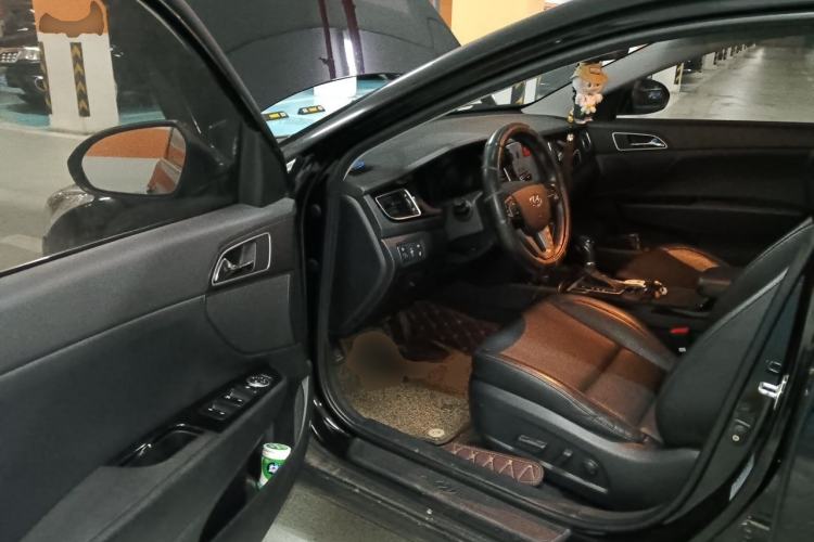 Used Hyundai Mistra 2014 1.8L Automatic Deluxe DLX Model Driver Seat
