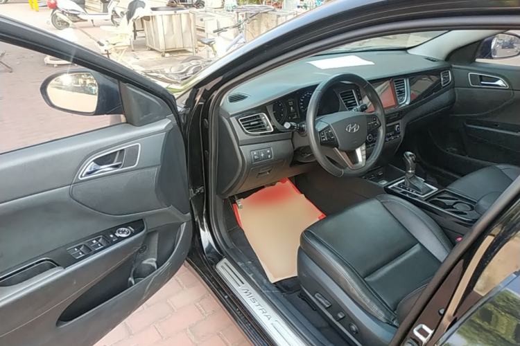 Used Hyundai Mistra 2014 1.8L Automatic Deluxe DLX Model Driver Seat