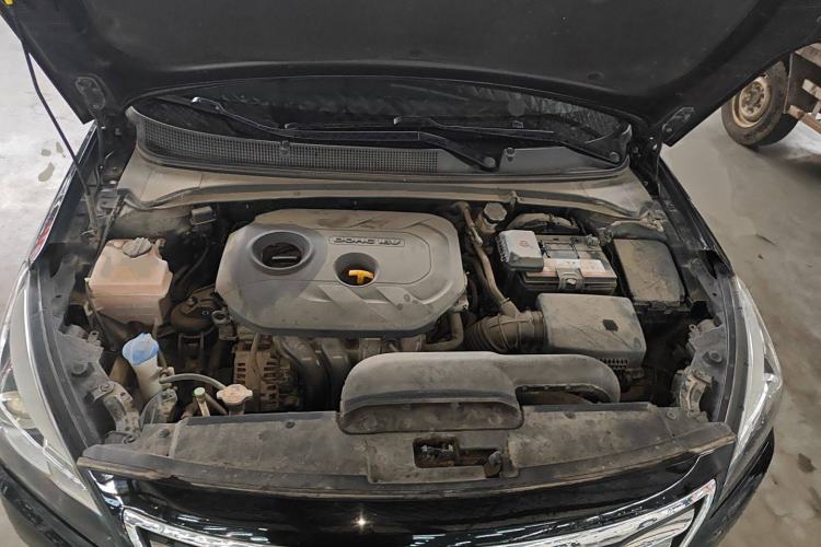 Used Hyundai Mistra 2014 1.8L Automatic Deluxe DLX Model Engine Bay