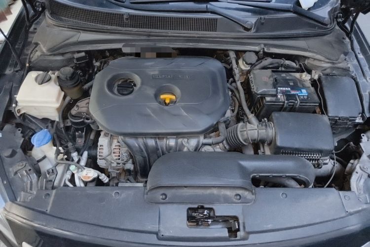 Used Hyundai Mistra 2014 1.8L Automatic Smart GLS Engine Bay