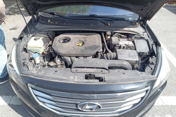 Used Hyundai Mistra 2014 1.8L Automatic Deluxe DLX Model Engine Bay