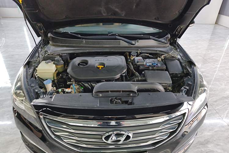 Used Hyundai Mistra 2014 1.8L Automatic Smart GLS Engine Bay
