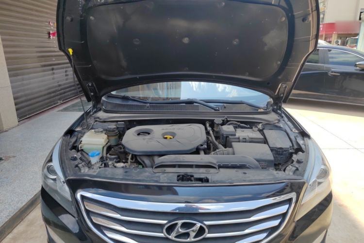 Used Hyundai Mistra 2014 1.8L Automatic Smart GLS Engine Bay