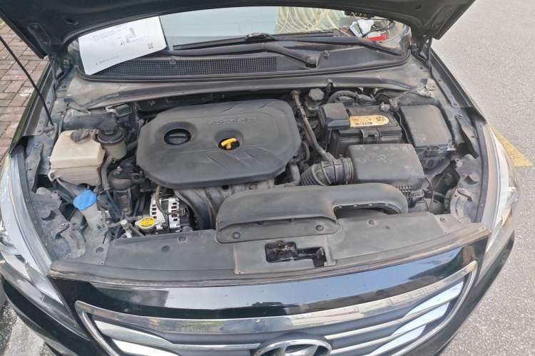 Used Hyundai Mistra 2014 1.8L Automatic Comfort Model GL Engine Bay