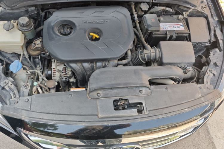 Used Hyundai Mistra 2014 1.8L Automatic Smart GLS Engine Bay
