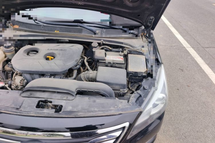 Used Hyundai Mistra 2014 1.8L Manual Comfort GL Model Engine Bay Left
